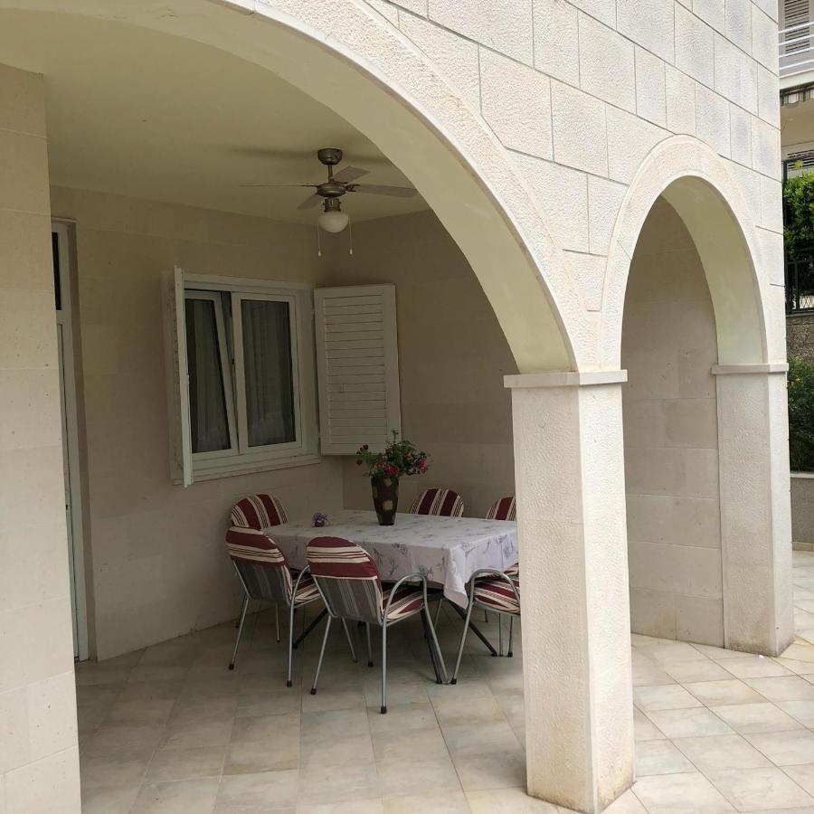 Villa Rosso Baska Voda Exterior photo